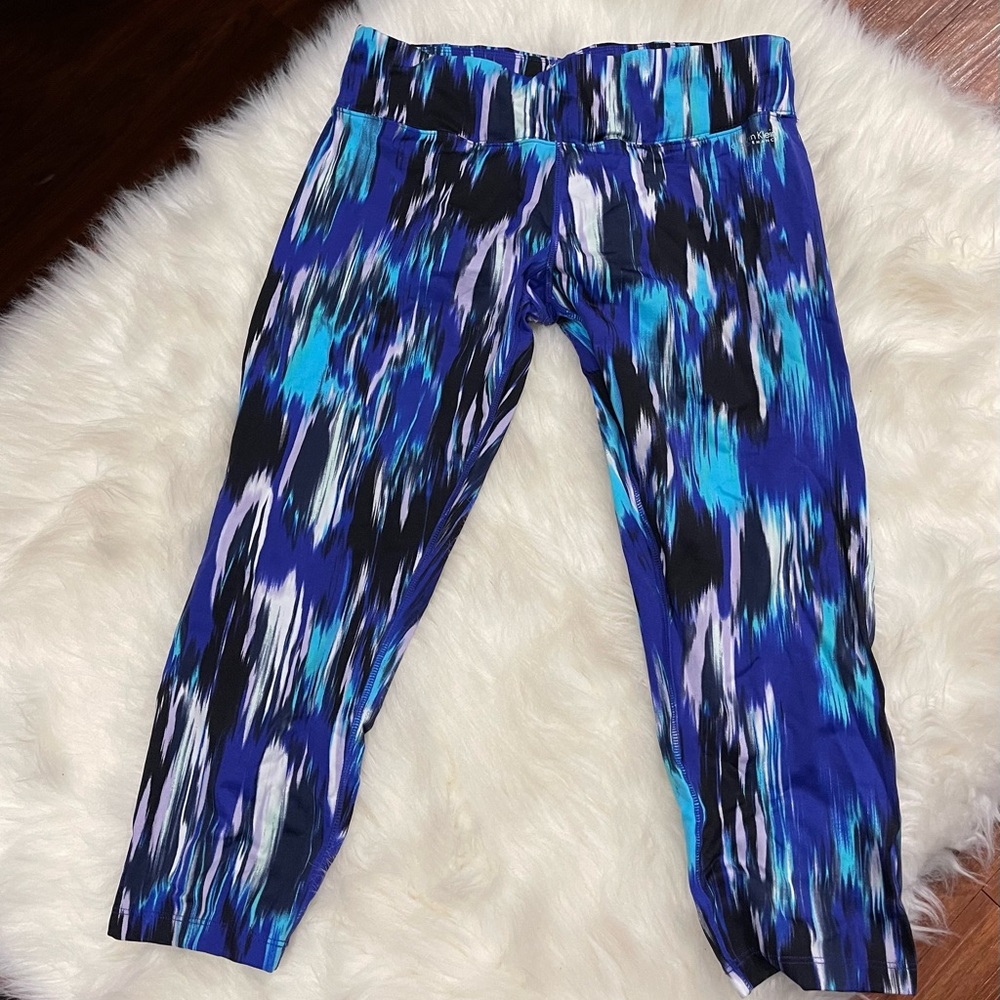 New Calvin Klein Performance Capri Sz L